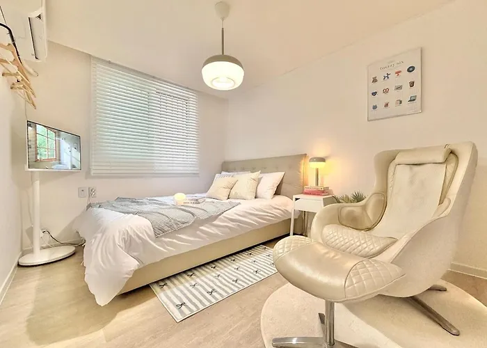 Atelier House - Subway Station 3 Min #motion Bed #massage Chair #free Luggage Storage * 서울특별시
