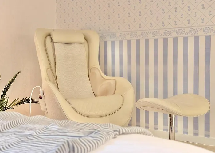 Atelier House - Subway Station 3 Min #motion Bed #massage Chair #free Luggage Storage 아파트